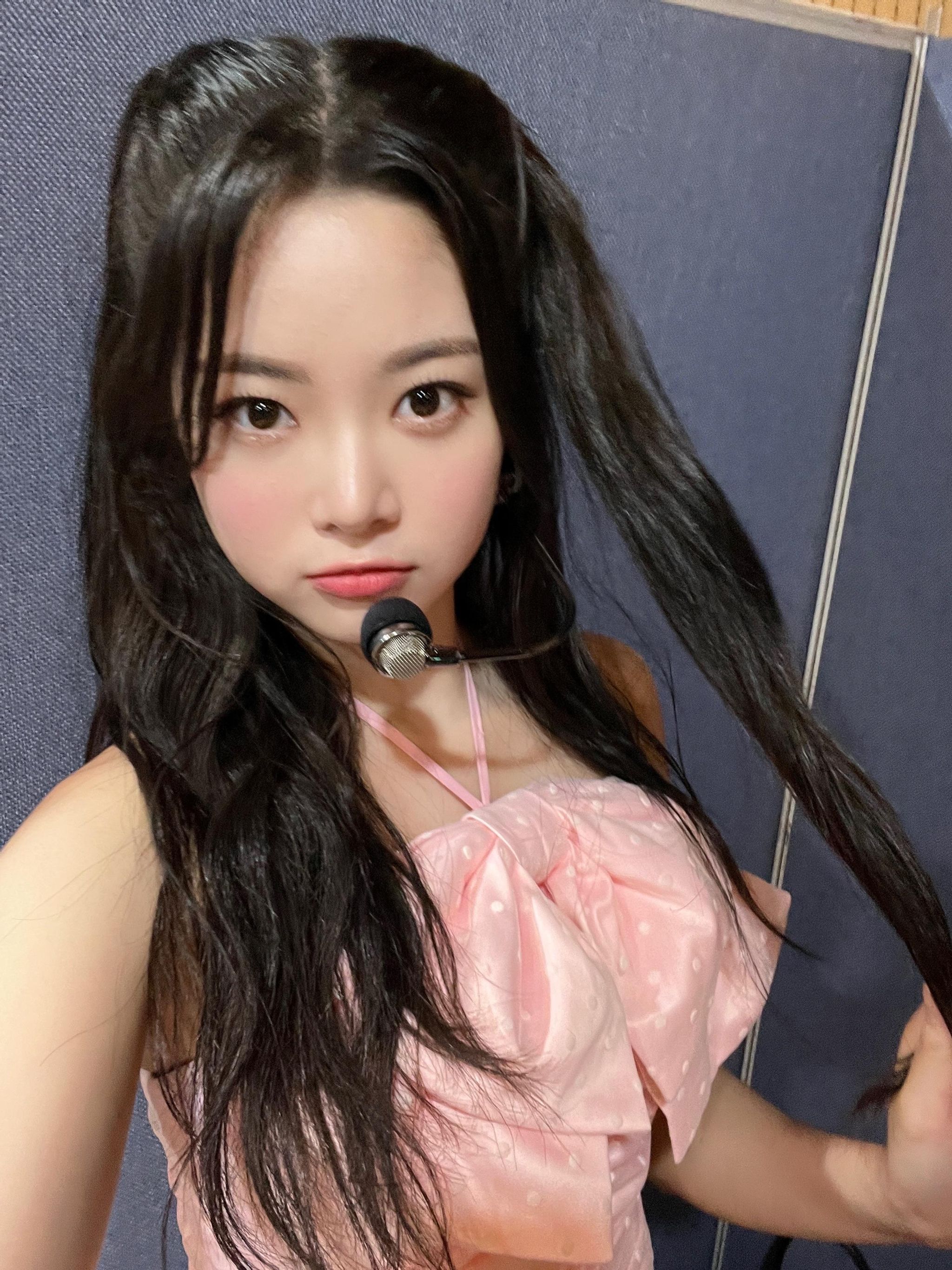 [잡담] 홍은채.. 이거 완전 소풍가서 들뜬 아가 아니냐구ㅋㅋㅋㅋ | 인스티즈