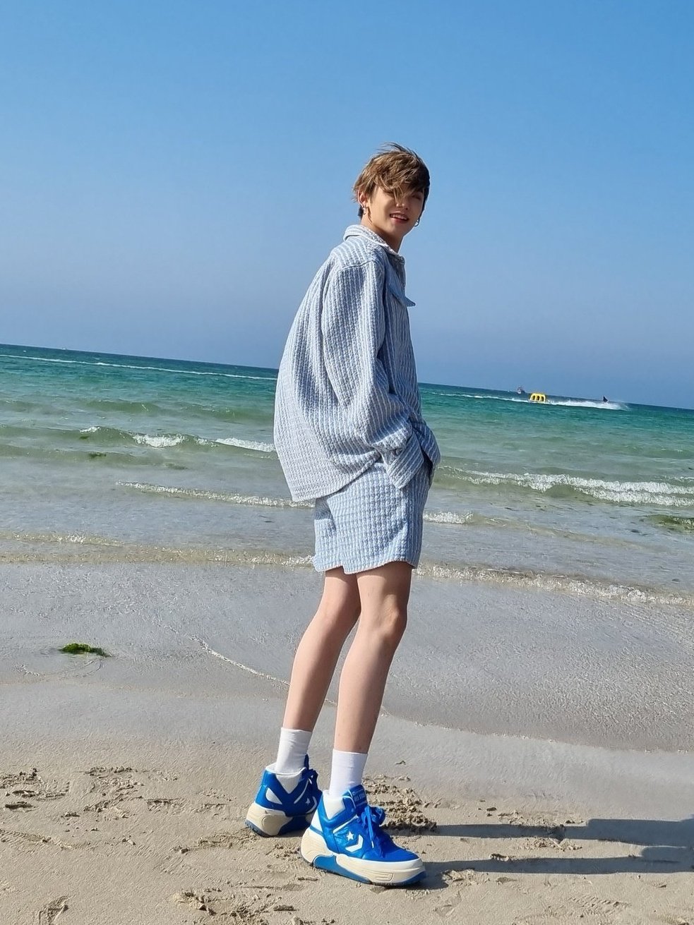 [잡담] 연준 다리 진짜 예뿌다 | 인스티즈