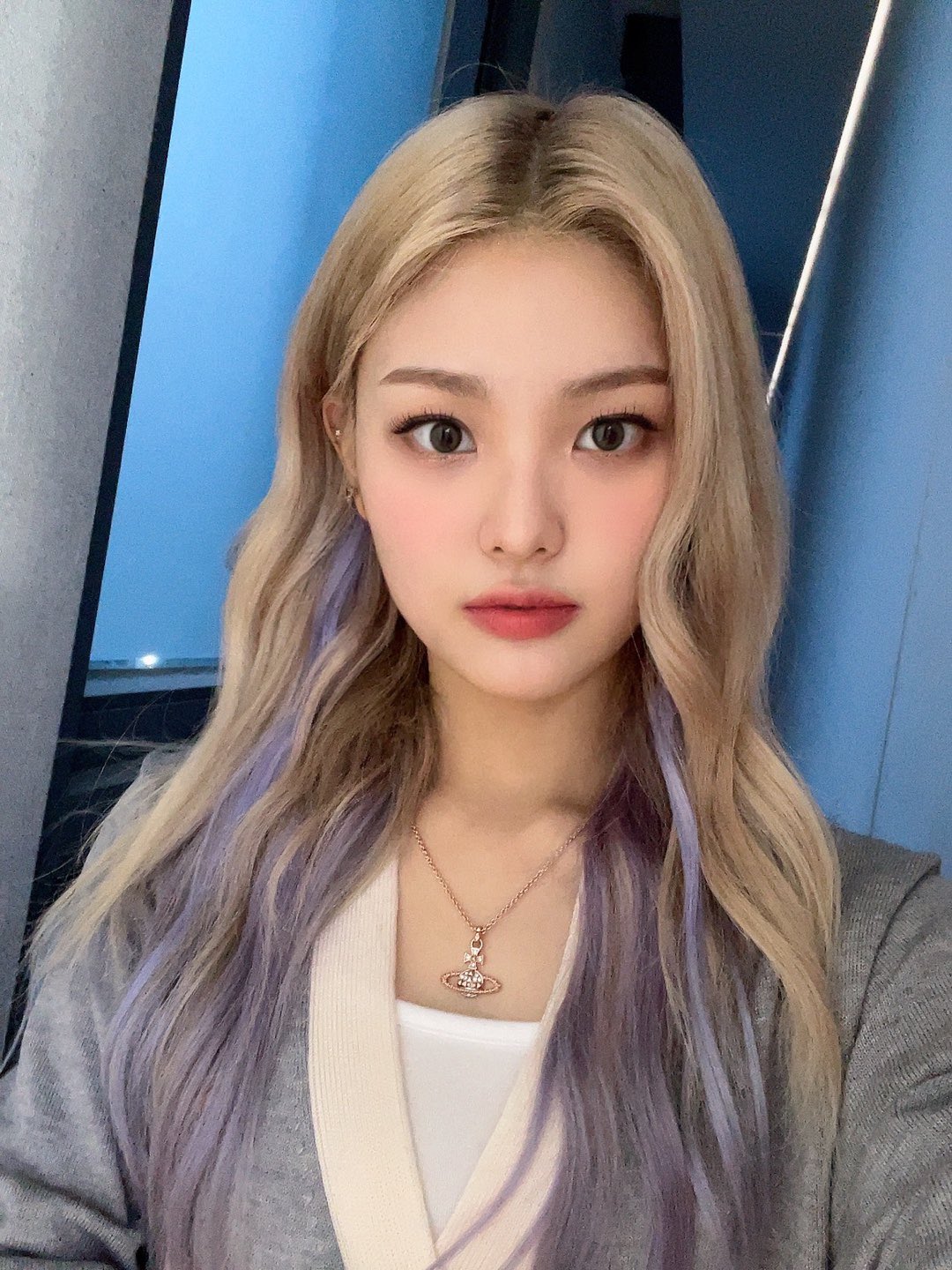 [잡담] 요즘 눈에 들어오는 여돌인데 무슨 상이지 ? | 인스티즈