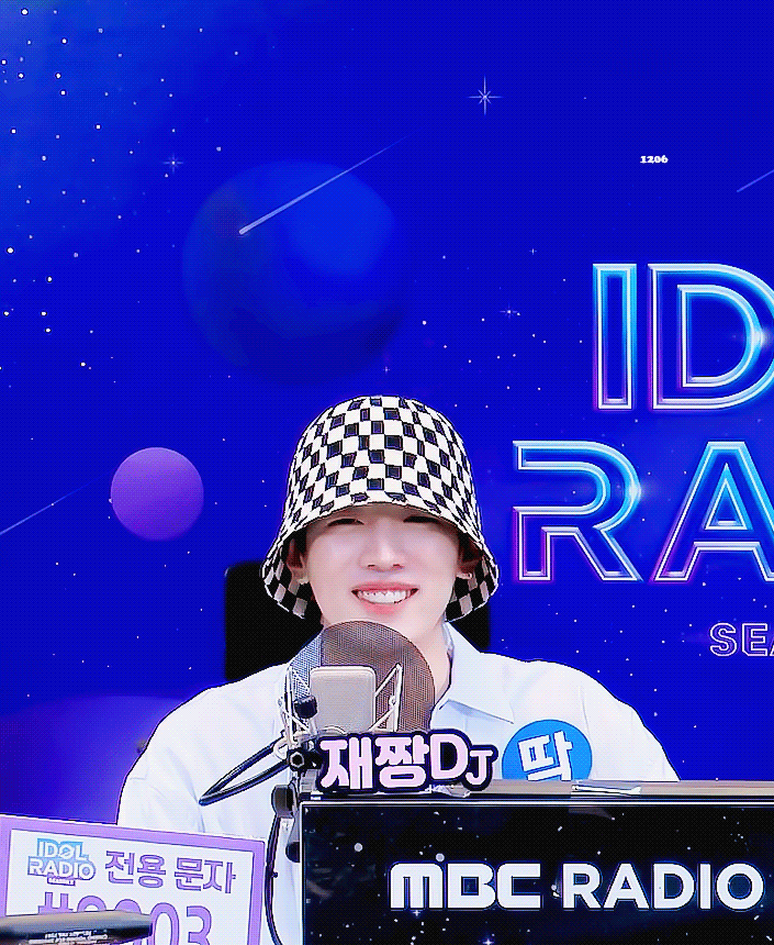 [잡담] 어떻게 22세 남성이 이렇게 말랑찹쌀떡 | 인스티즈