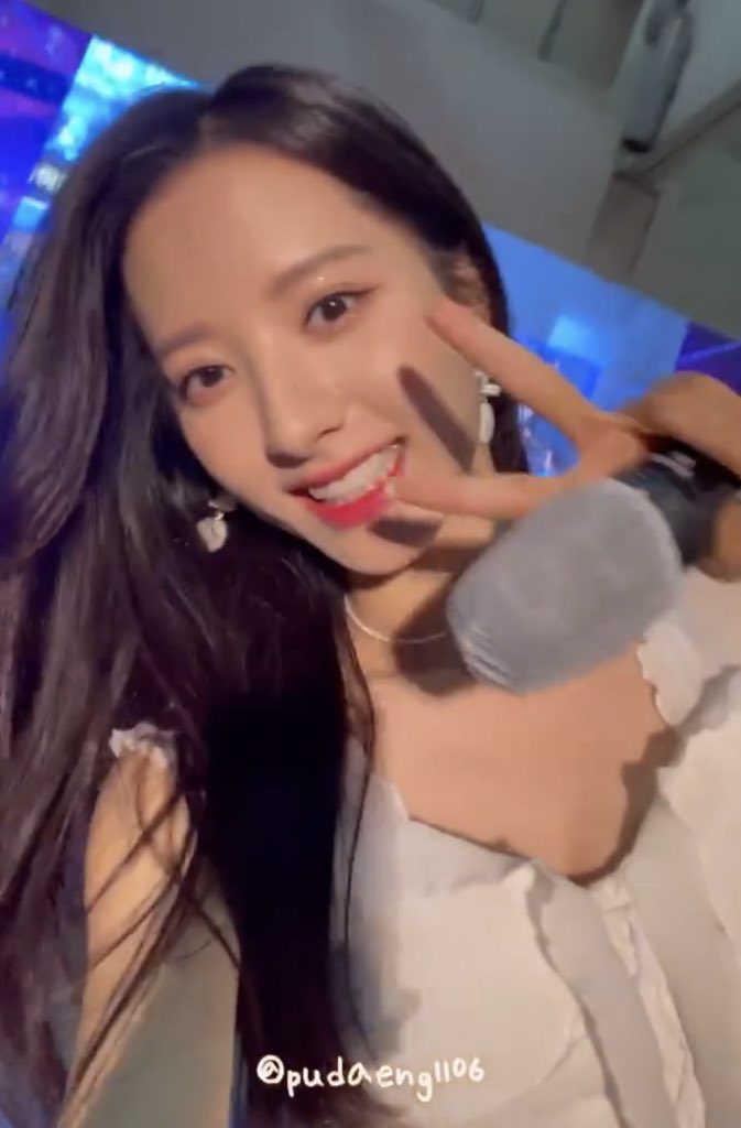 [잡담] 오늘 보나 진짜 예쁘다.. | 인스티즈