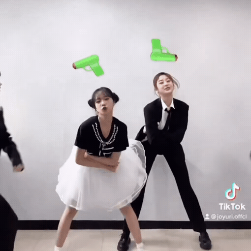 [잡담] 조유리X르세라핌 러브쉿! 챌린지 있잖아... 뭔가.. | 인스티즈