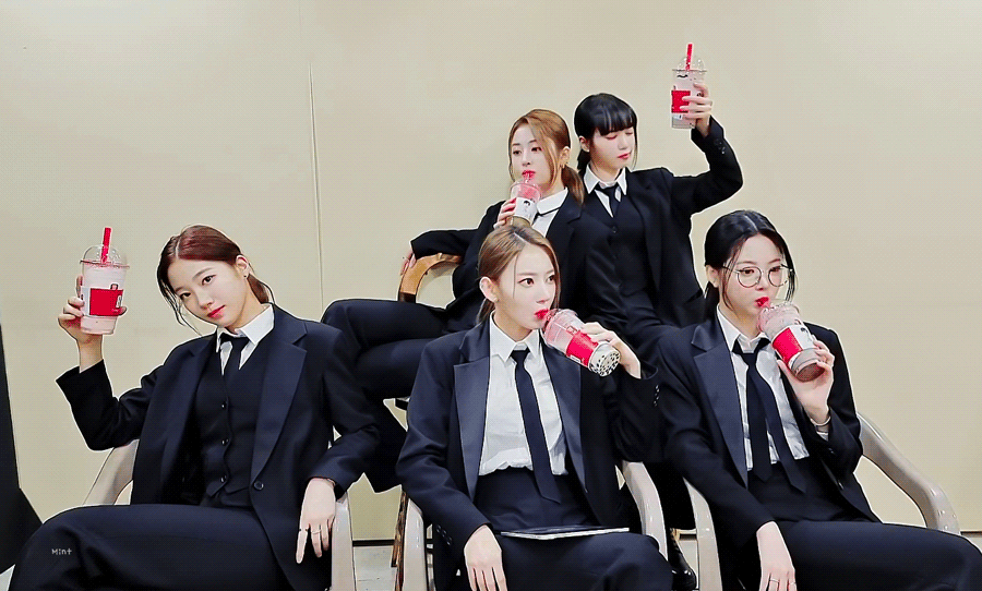 [잡담] 르세라핌 경호대상 없는 경호 ㅋ ㅋㅋ ㅋ ㅋ ㅋ ㅋㅋㅋ | 인스티즈