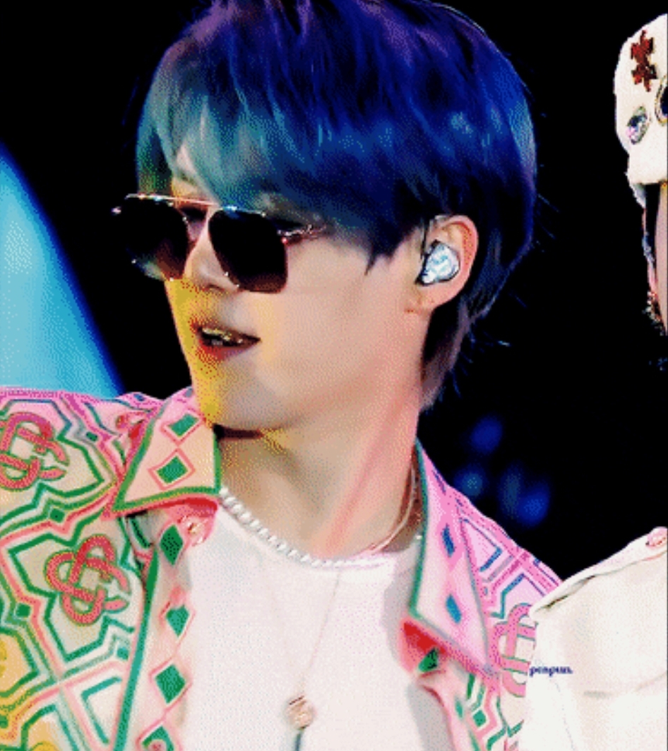 [잡담] 이 움짤 뭔가 방탄 슈가 - 정국 - 슈가로 변하는 것 같음 | 인스티즈