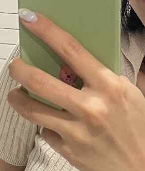 [잡담] 트와 지효 핸드폰케이스에 루피 있음 ㅋㅋㅋㅋㅋㅋㅋㅋㅋㅋㅋㅋㅋ | 인스티즈