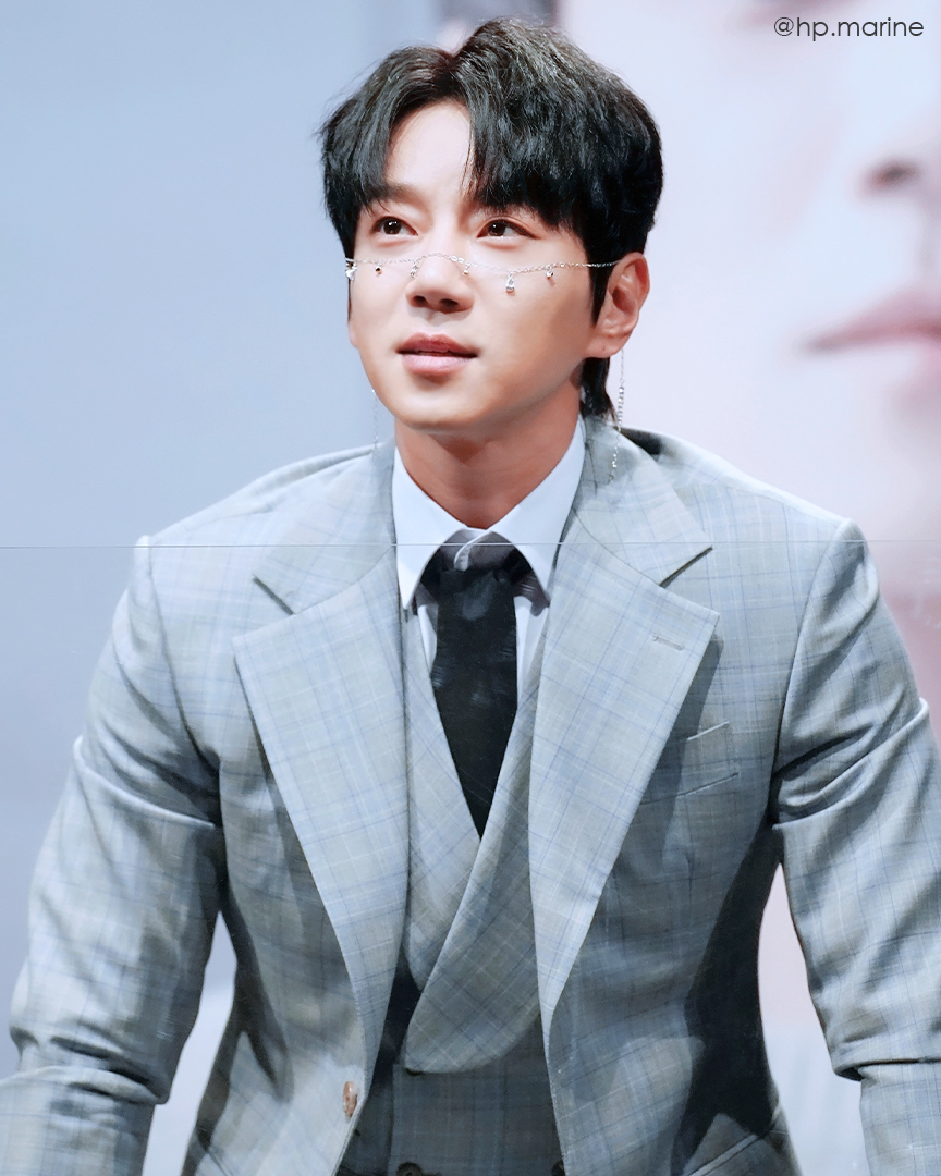 [잡담] 페이스체인 잘어울리는 40대 본적있냐 | 인스티즈