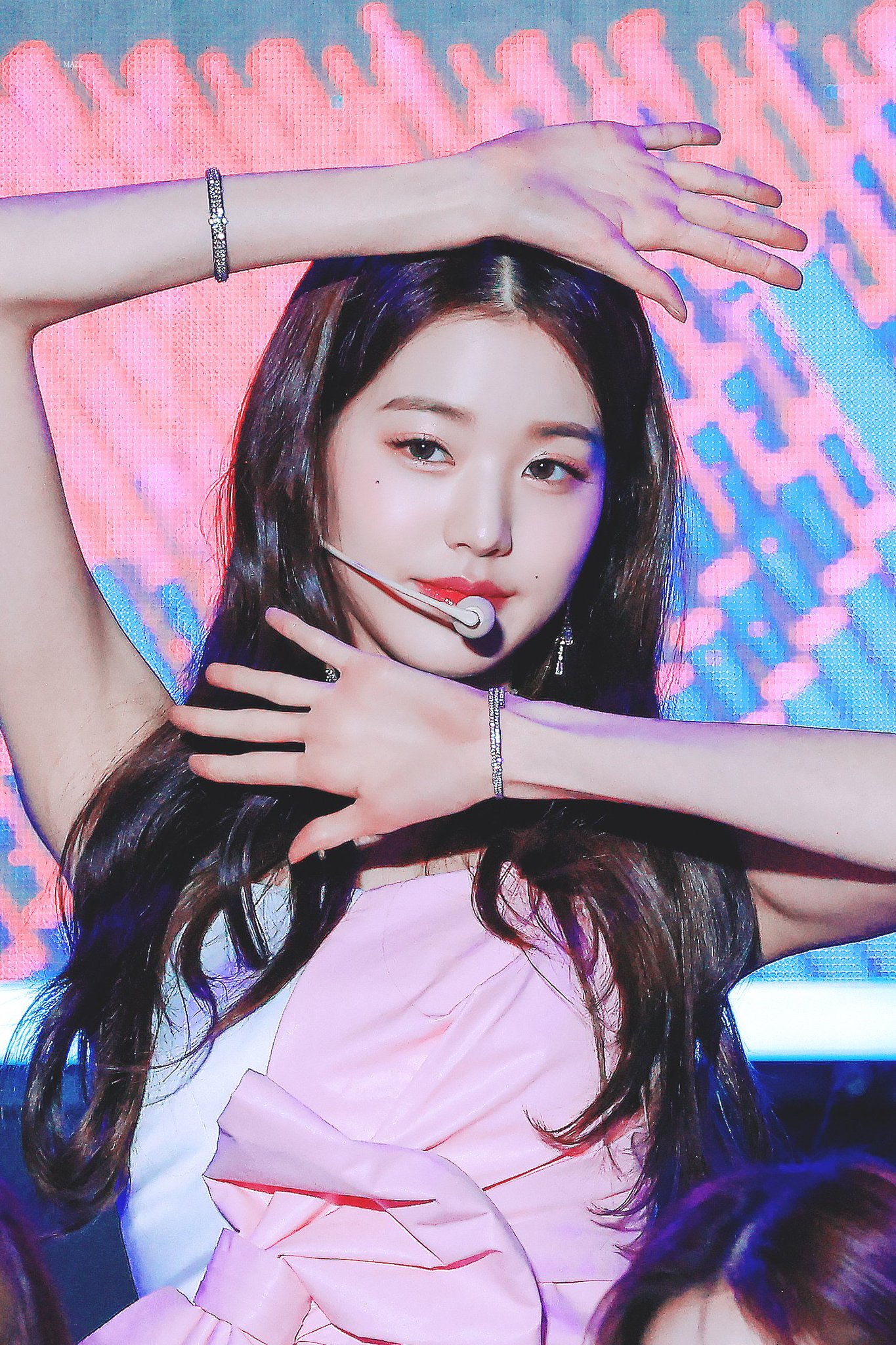 [잡담] 청주 장원영 진짜 개예쁘다 | 인스티즈