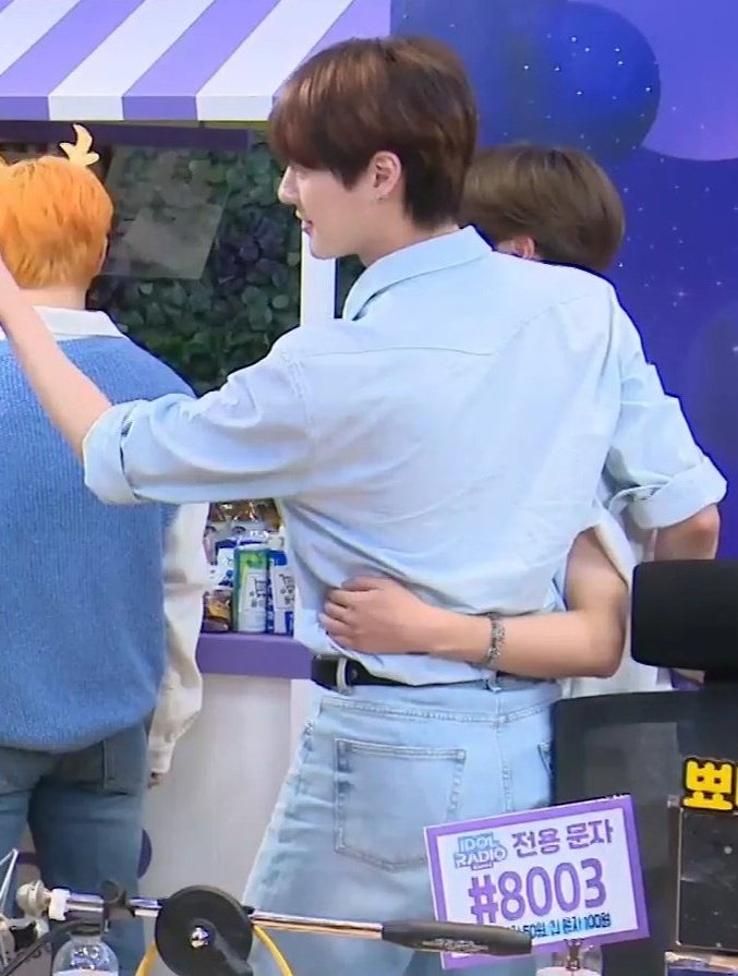 [잡담] 조승연 아돌라 청청 너무 좋아....🧡💙 | 인스티즈