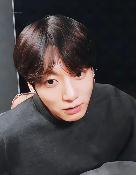 [잡담] 근데 정국도 진짜 안늙는다? 동안이다? | 인스티즈