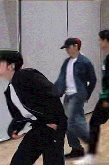 [잡담] 애 앞에선 찬물도 마시면 안되는 이유... (주어 세븐틴 | 인스티즈