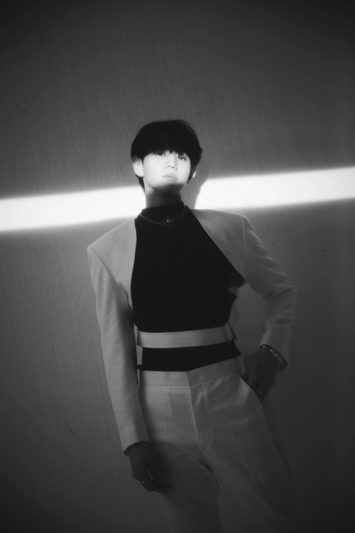 [잡담] 아까 짤줍했는데 양요섭 이 사진들 뭐야.. | 인스티즈