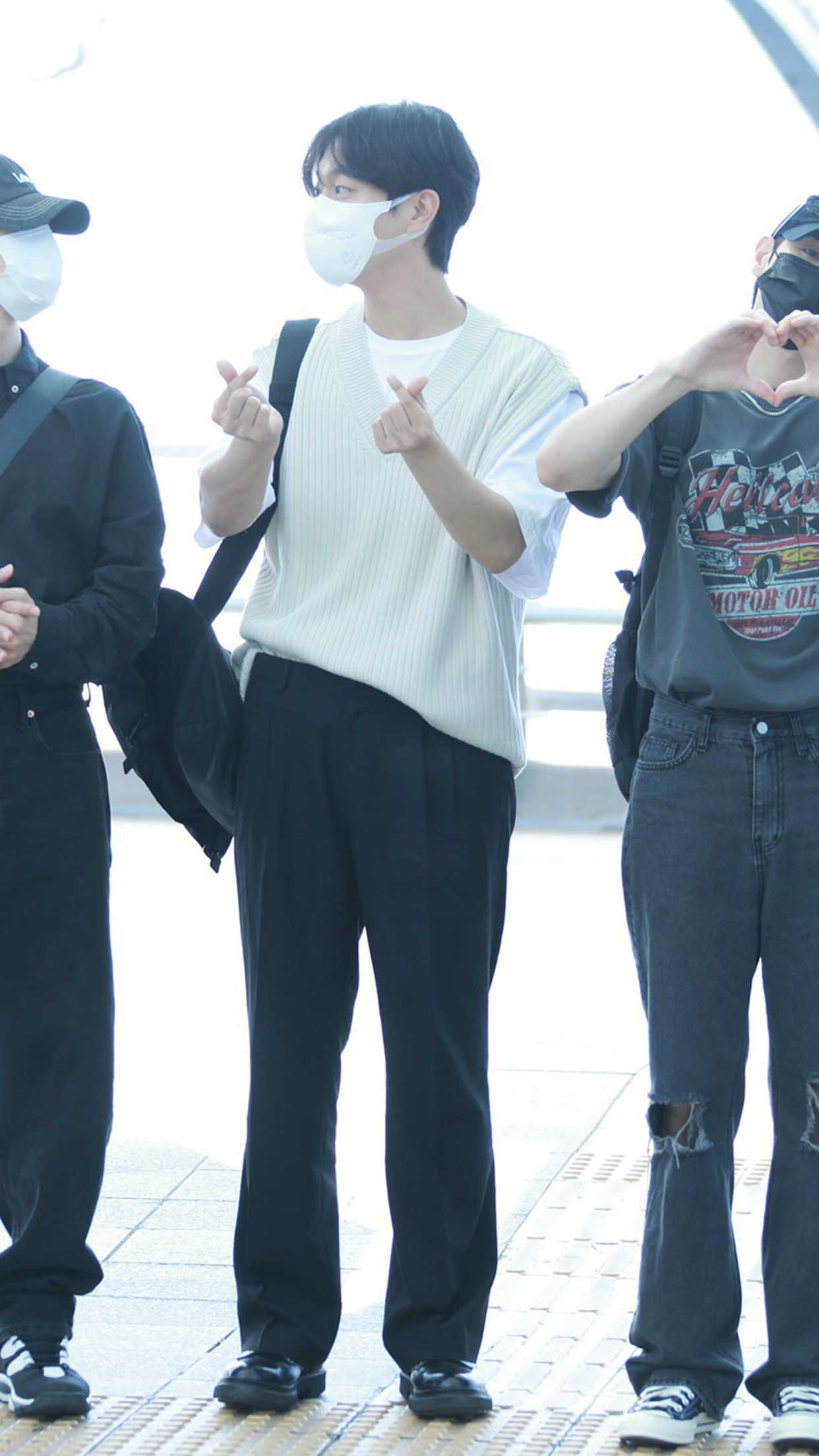 [잡담] 윤두준은 왜 이렇게 설레게 생겼어? | 인스티즈