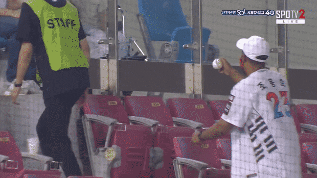 오늘자 야구 중계에 찍힌 인성갑 대한외국인 | 인스티즈