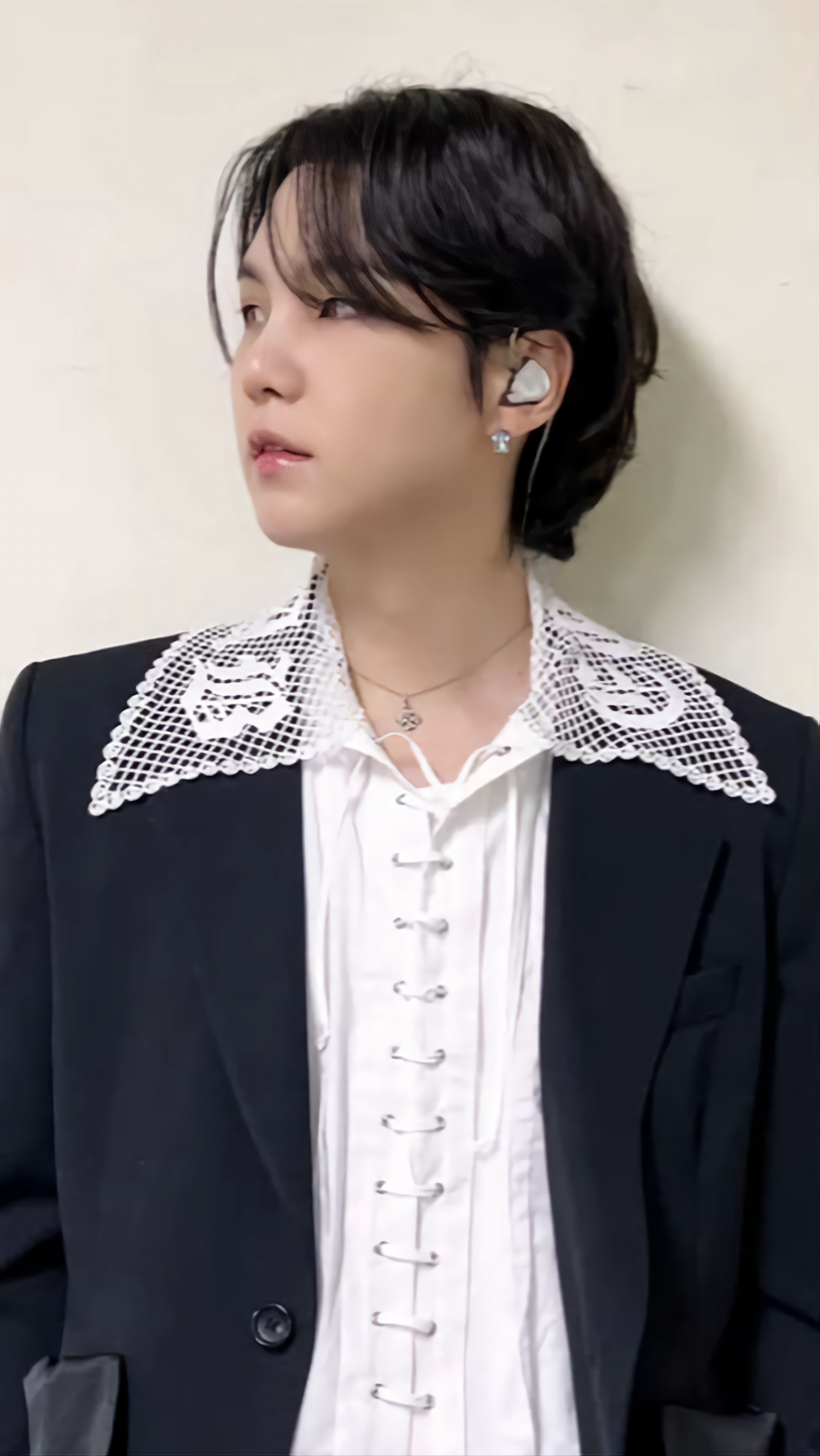 [잡담] 슈가 옆태 진짜 예쁘다ㅠ | 인스티즈