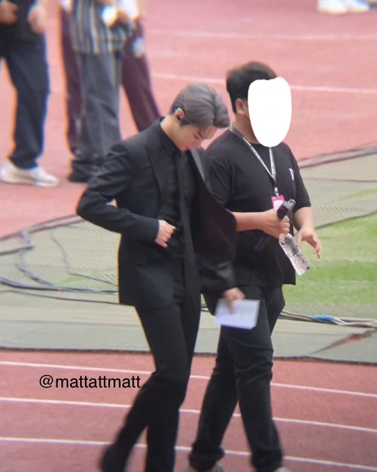 [잡담] 도영 이어커프 했었네? 얼굴만 봐서 몰랏내... | 인스티즈