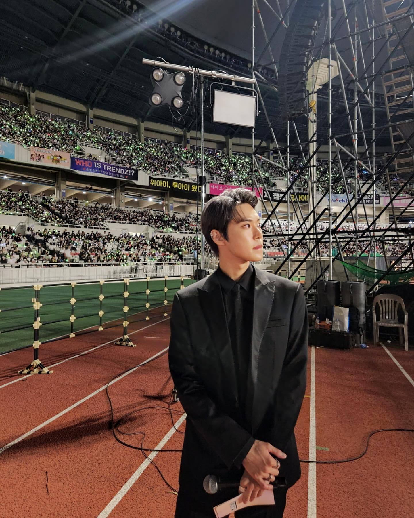 [잡담] 도영 현수막 찍어갓구나..인스타에 올라왓으 | 인스티즈