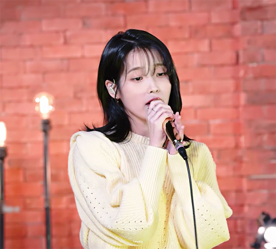 [잡담] 아이유의 팔레트 속 아이유 매력있는 것 같은 이유 | 인스티즈