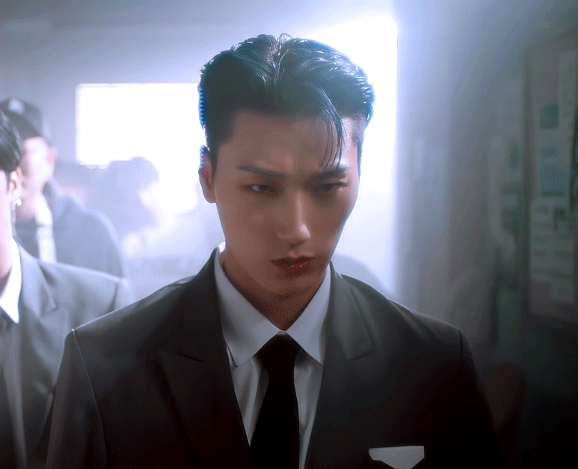 [잡담] 뭔가 배우 했어도 좋았을 것 같은 얼굴이다 | 인스티즈