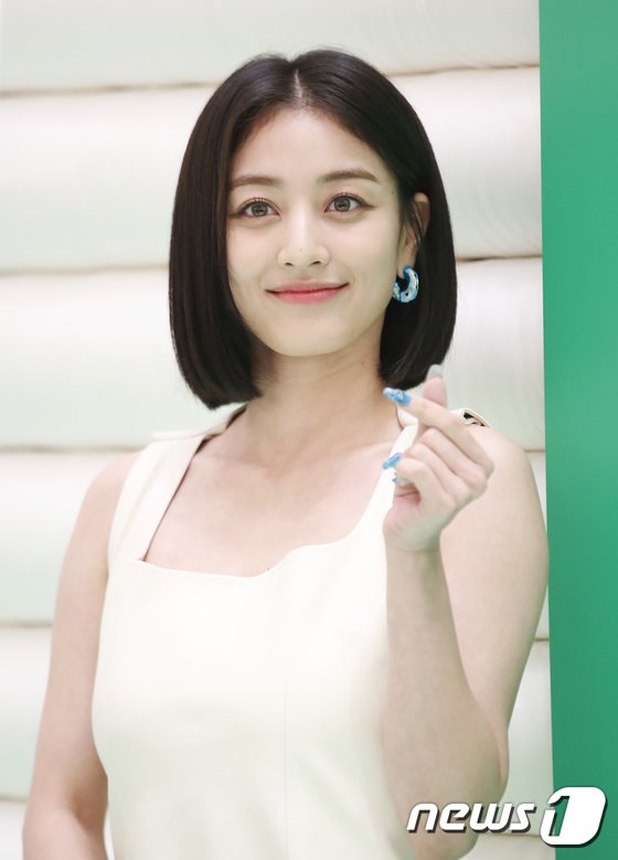 [잡담] 트와 지효 눈 진짜 개크다 ㅋㅋㅋㅋㅋㅋㅋㅋ | 인스티즈