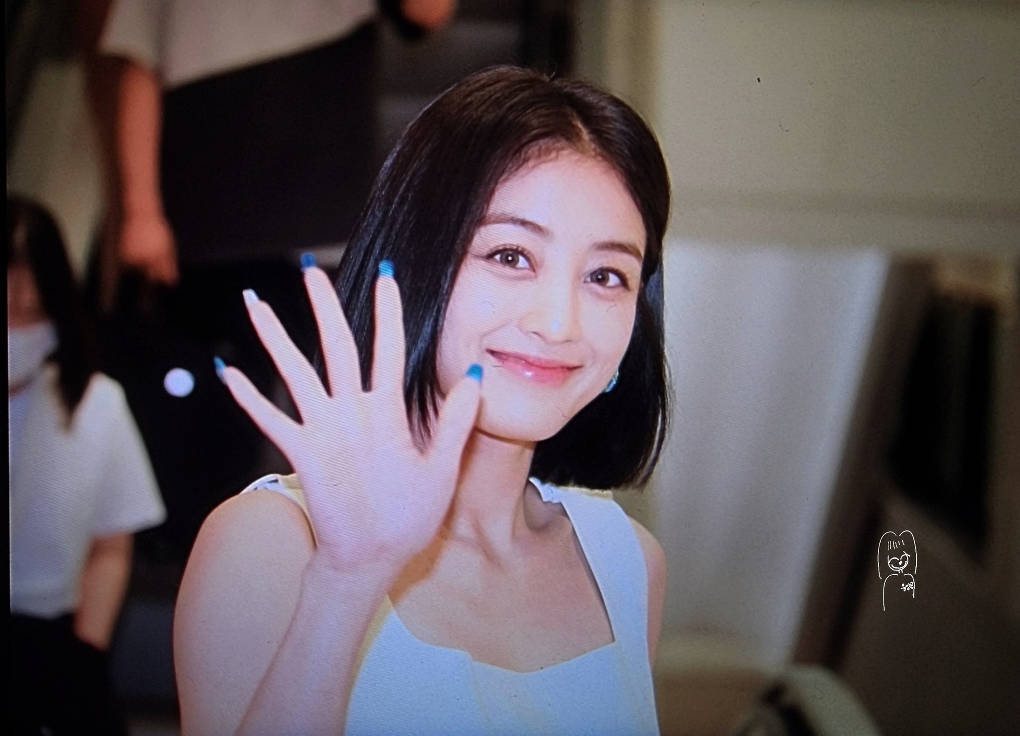 [잡담] 지효 진짜 단발 너무 예뻐 | 인스티즈