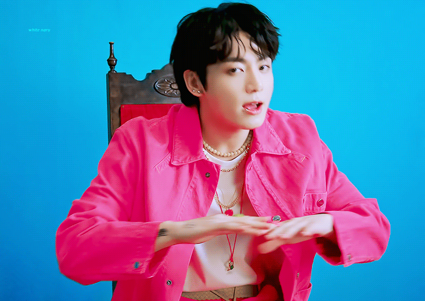 [잡담] 방탄 공식 떡밥 뜬 멤들 사진 보는데 얘네가 한 그룹이라니ㅋㅋㅋㅋㅋ | 인스티즈