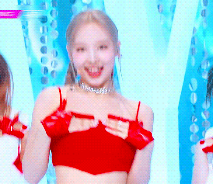 [잡담] 뮤뱅 레드임나연 움짤 떴다‼️‼️ | 인스티즈