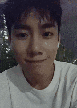 [잡담] 손우현 오늘 이렇게 라방 했구나ㅠ | 인스티즈