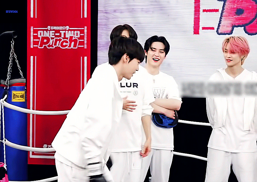 [잡담] 엔 도영 표정이 너무 많아 그게 매력이야 | 인스티즈