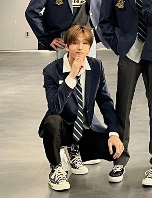 [잡담] 근데 박지성 교복을 대체 뭐라고 생각하고 있는걸까 ㅋㅌㅌㅋㅌㅋㅋㅋ | 인스티즈