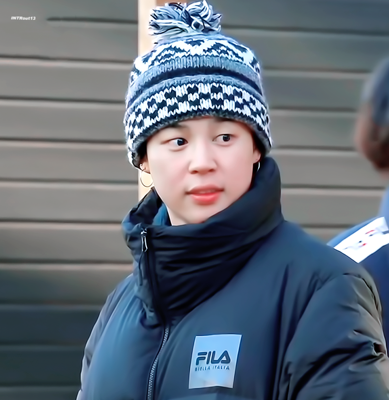 [잡담] 내 기준 실제랑 무대랑 갭 차이 오지는 아이돌 | 인스티즈