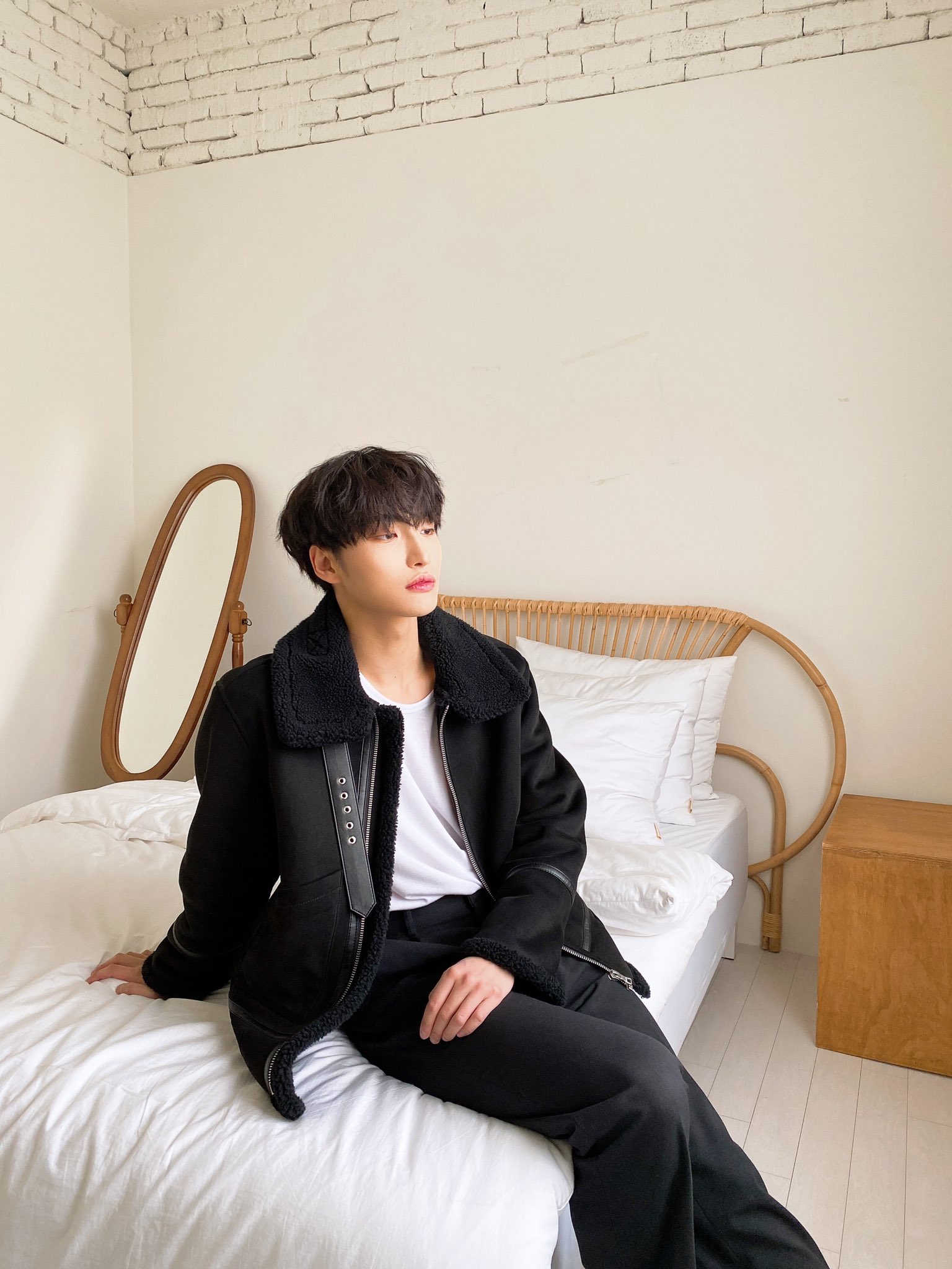 [잡담] 옷 진짜 본인스럽게 입어 | 인스티즈