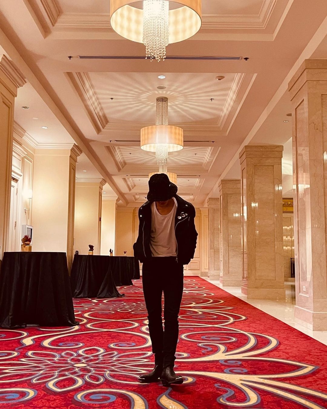 [잡담] 옷 진짜 본인스럽게 입어 | 인스티즈