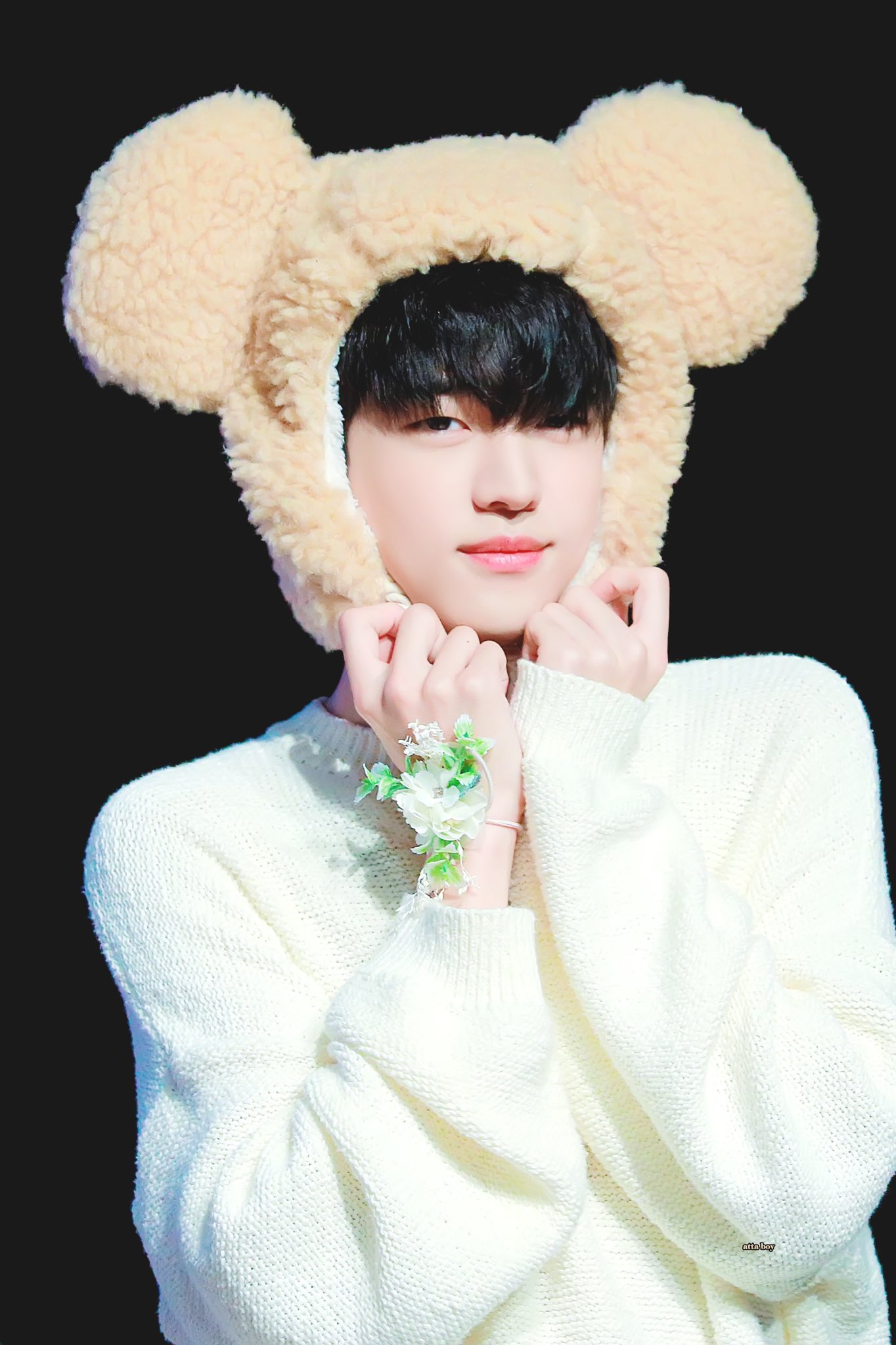 [잡담] 어제 팬싸 재찬이 너무 귀여워서 눈물나.. | 인스티즈