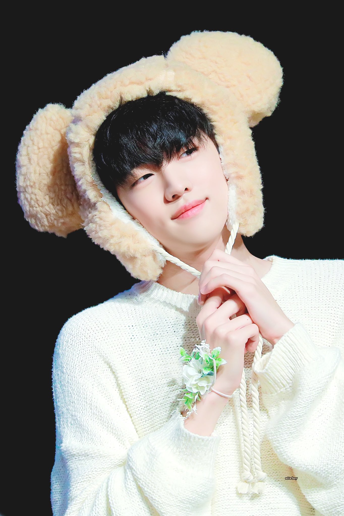 [잡담] 어제 팬싸 재찬이 너무 귀여워서 눈물나.. | 인스티즈