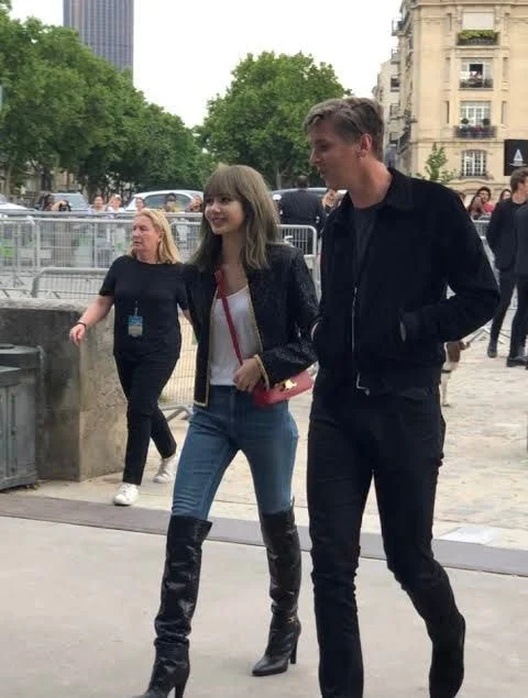 [잡담] 리사랑 셀린느 패밀리 느낌나는 거 넘 좋아 | 인스티즈