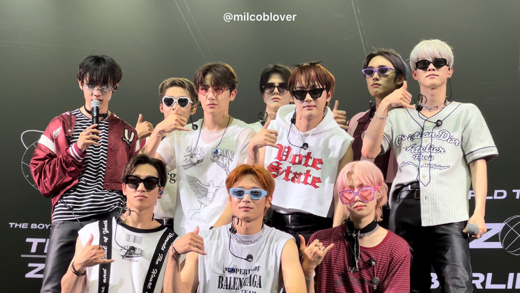 [잡담] 더보이즈 선글라스만 쓰면 킹받아지는거 개웃김 | 인스티즈