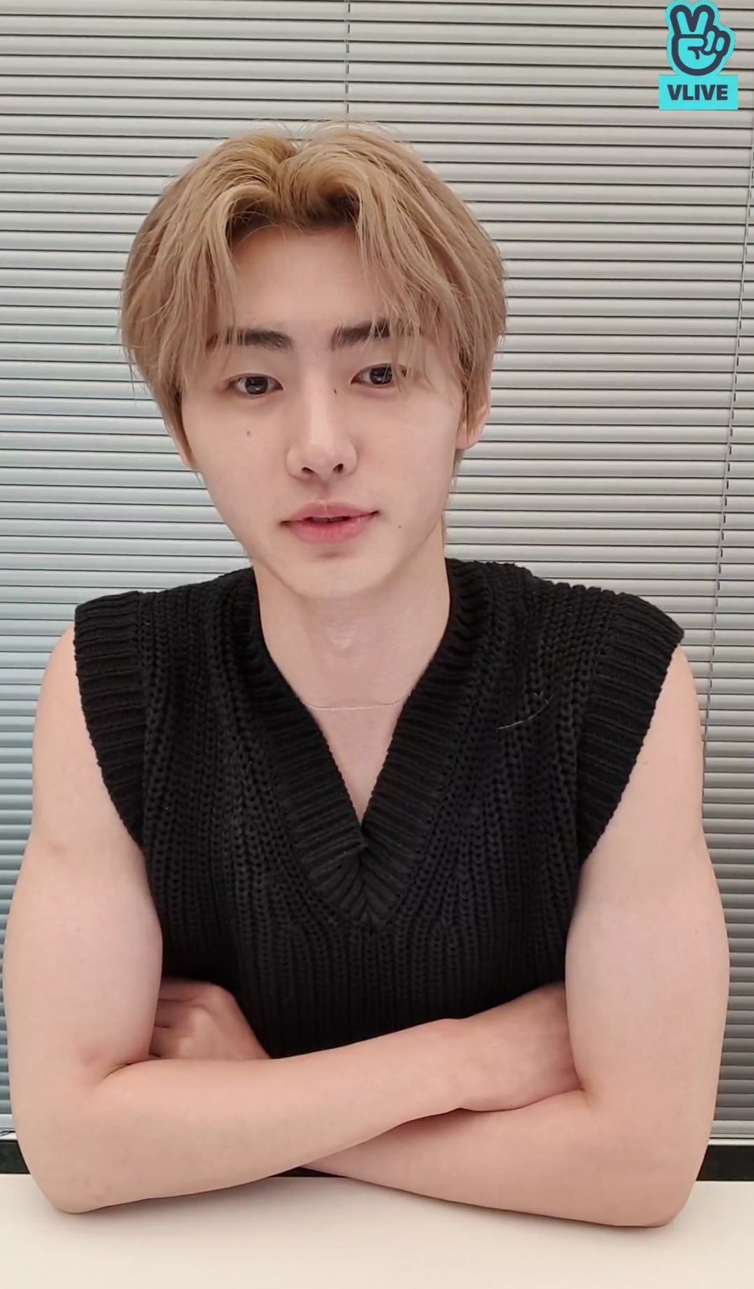 [OnAir] 엔하이픈 브이앱 켰다가 비명지름 | 인스티즈