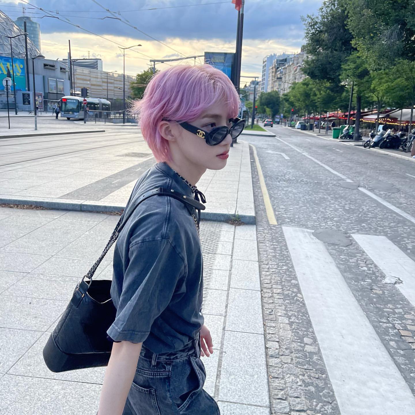 [잡담] 더보이즈 뉴 핑크머리 찰떡이다 | 인스티즈