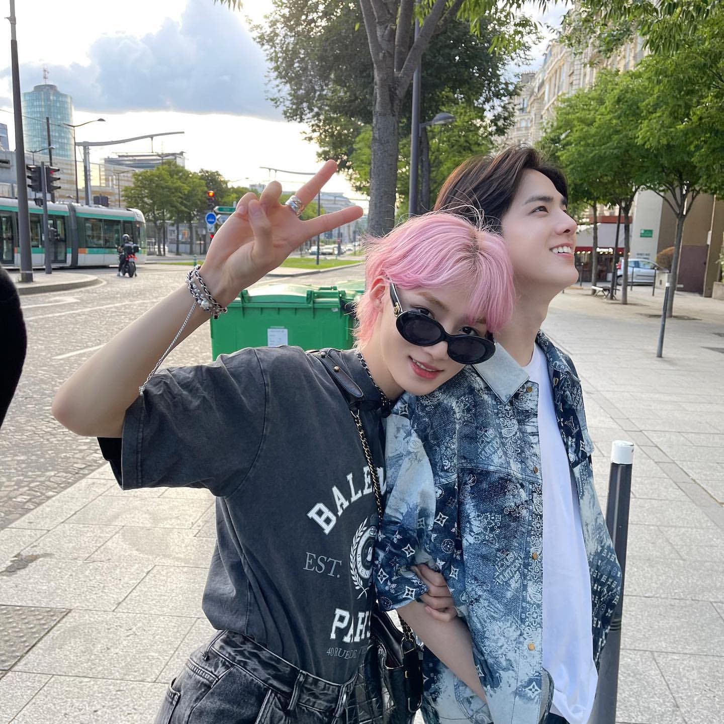 [잡담] 더보이즈 뉴 핑크머리 찰떡이다 | 인스티즈