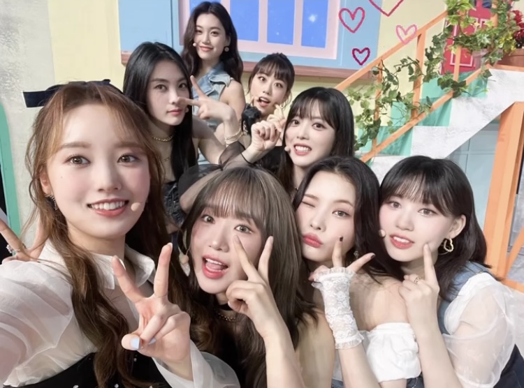 [잡담] 위키미키 멤버들 인스타 보는데 완전체 셀카 감격 | 인스티즈