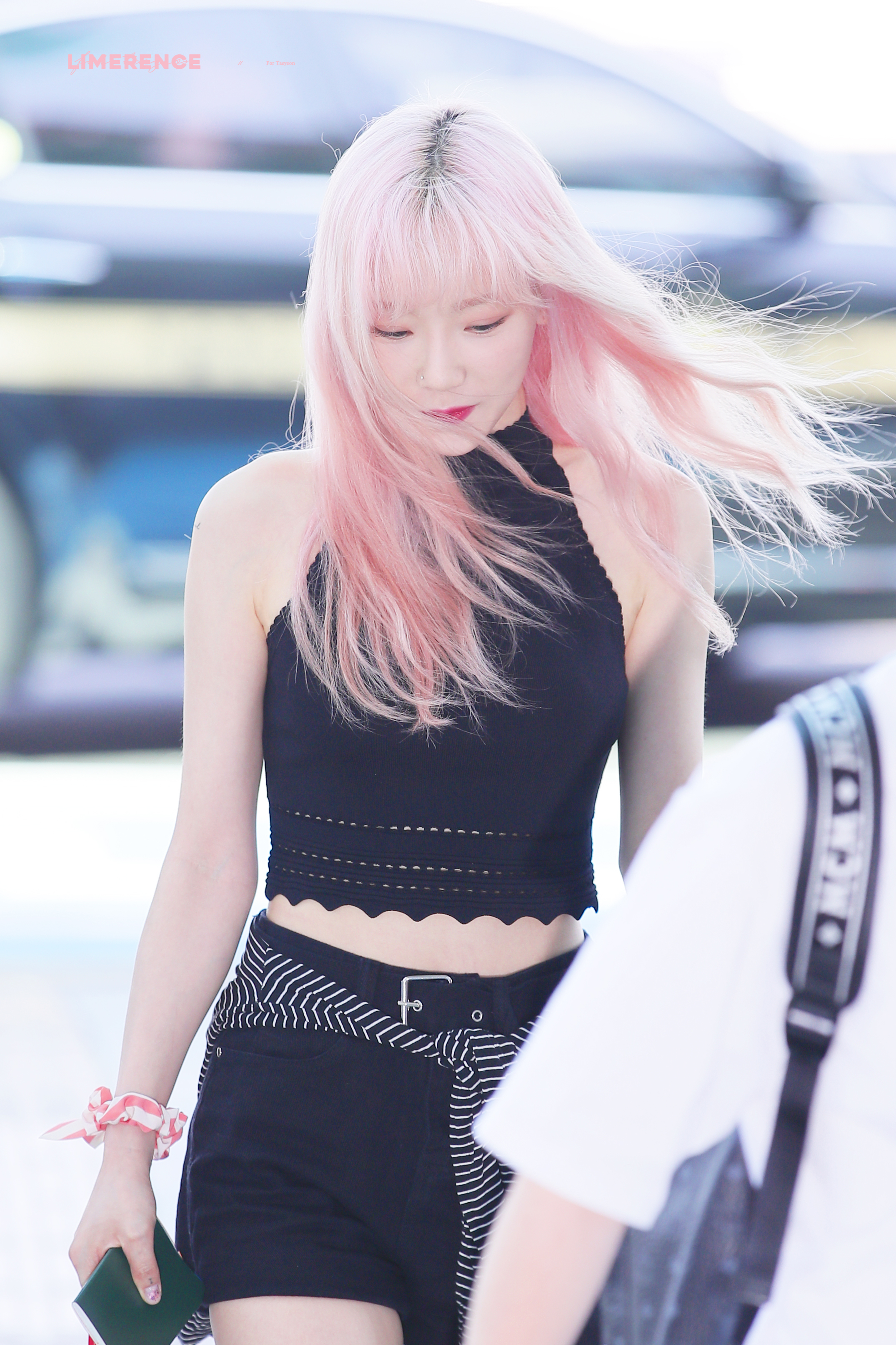 [잡담] 태연 올블랙 핑머 내스탈.... | 인스티즈