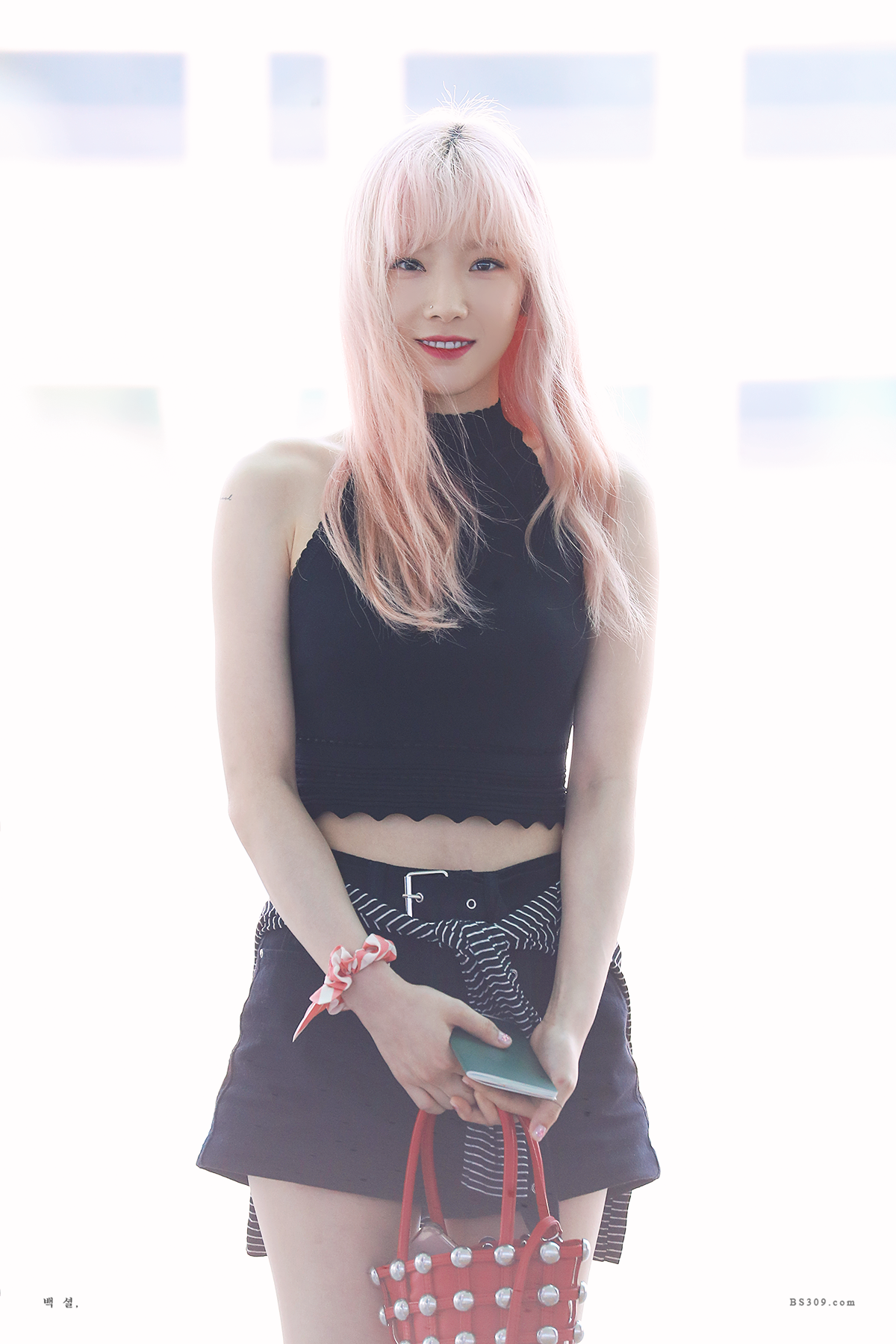 [잡담] 태연 올블랙 핑머 내스탈.... | 인스티즈