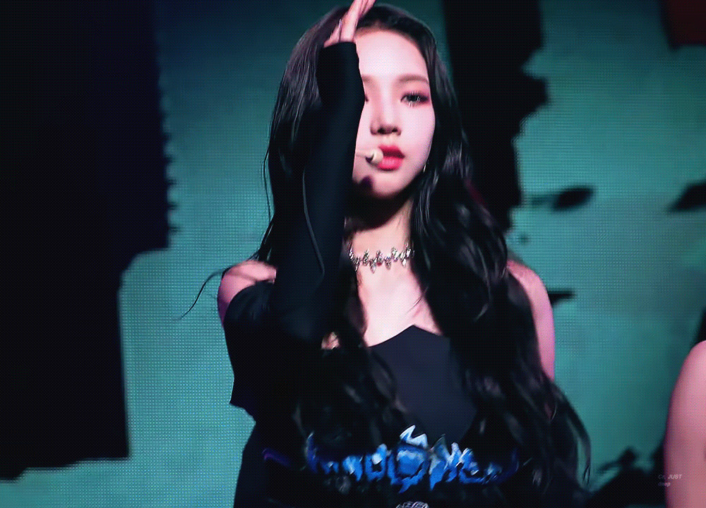 [잡담] 카리나는 진짜 .. 어떻게 이래 | 인스티즈