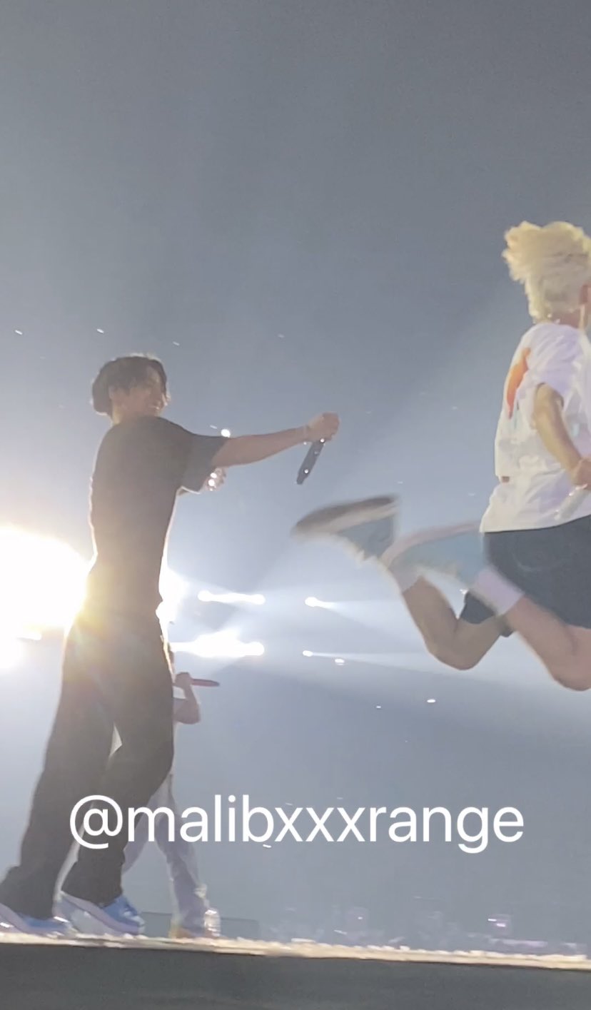 [잡담] 여기 특히 신난 귤 하나가 있는데요 | 인스티즈