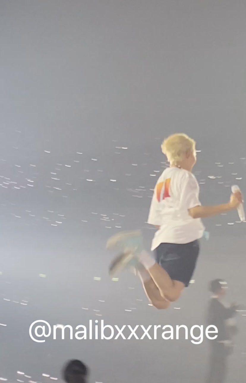 [잡담] 여기 특히 신난 귤 하나가 있는데요 | 인스티즈