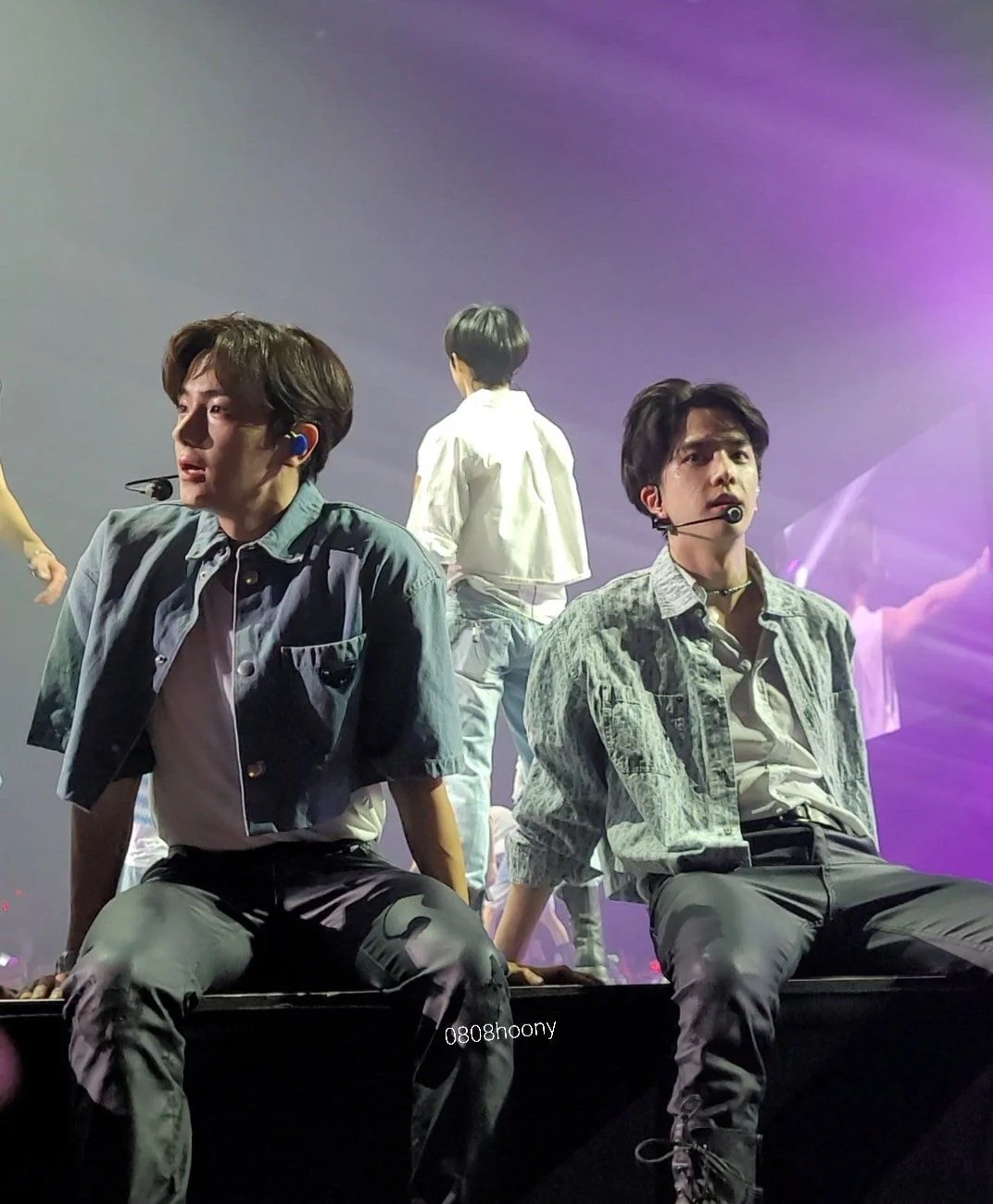 [잡담] 더보이즈 현재 영훈 사이에 어린이 1명 있는데요 | 인스티즈