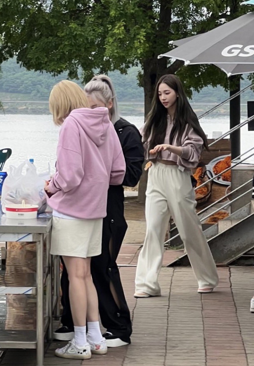 [잡담] 에스파 이날 한강간거 전참시 촬영 맞았네 | 인스티즈