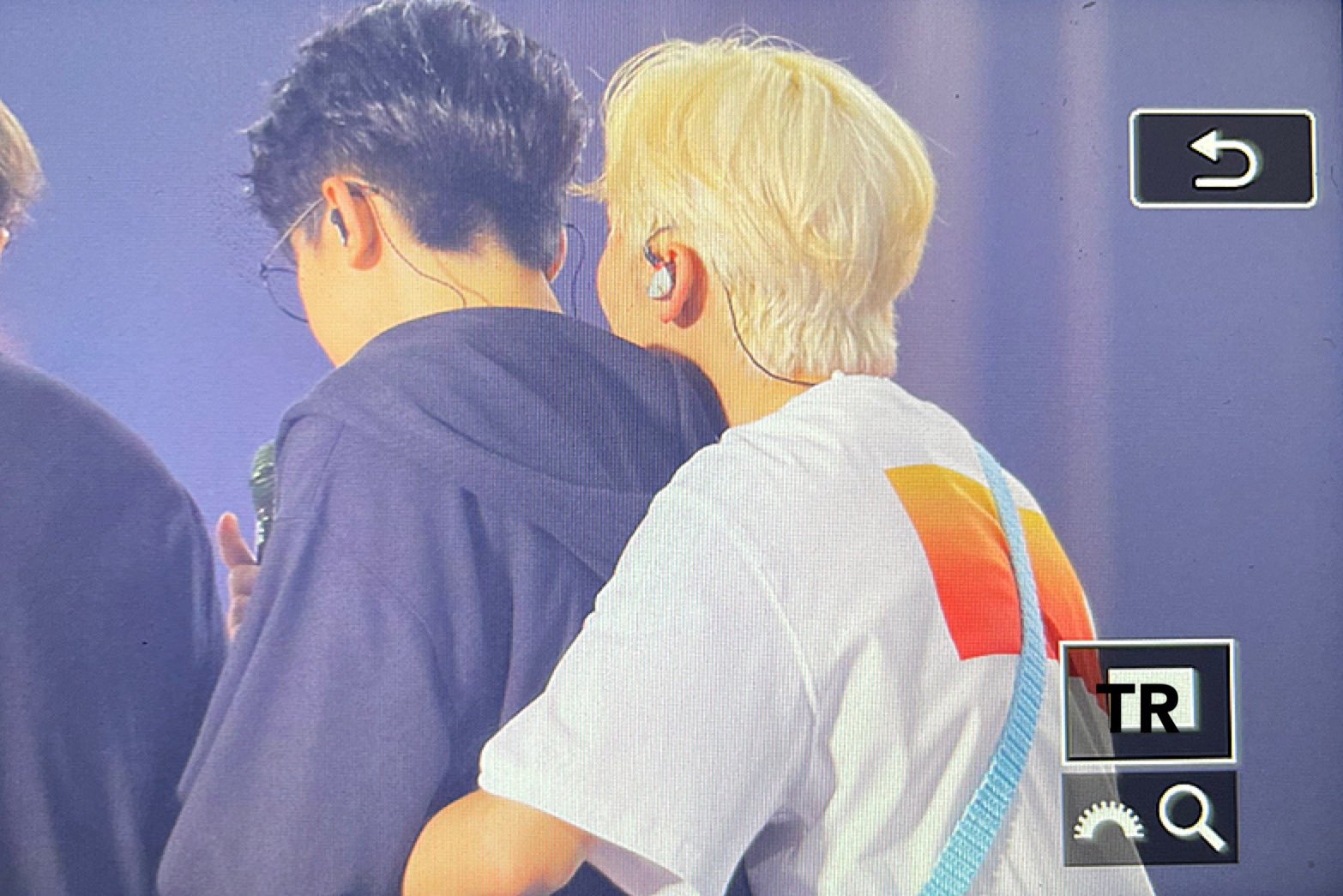 [잡담] 요즘 내가 제일 좋아하는 조합… 원우와 곰돌이가방 | 인스티즈