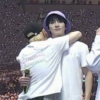 [잡담] 요즘 내가 제일 좋아하는 조합… 원우와 곰돌이가방 | 인스티즈