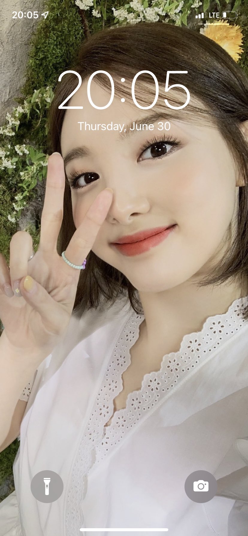 [잡담] 찾고있는 나연 사진 줄 익,,,ㅜ | 인스티즈